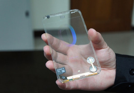 梦想即将实现 宝创全透明手机原型上手玩-幻想曲通讯